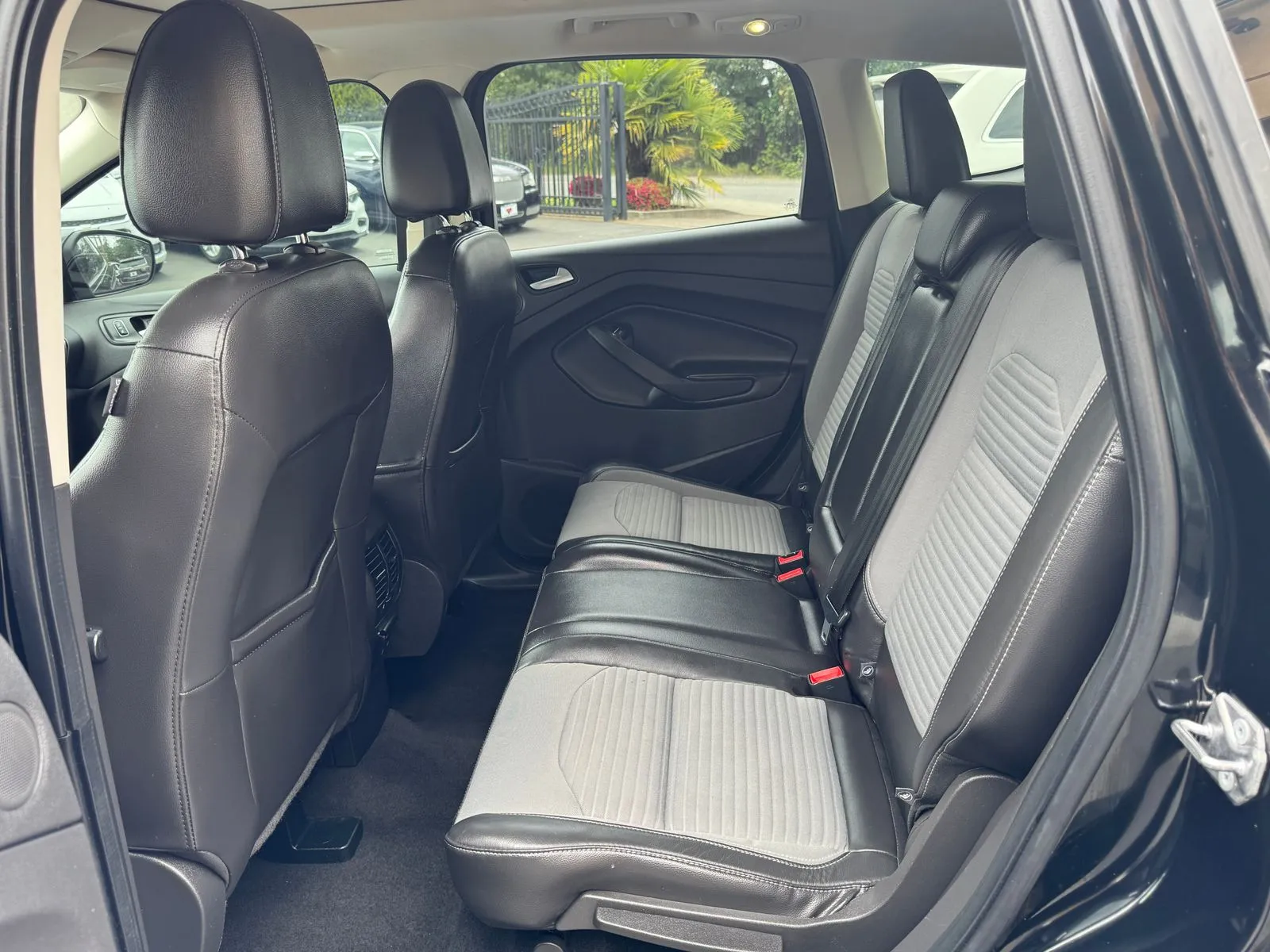 Ford Escape photo 15