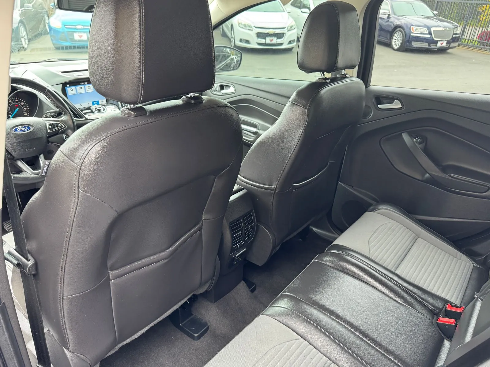 Ford Escape photo 16