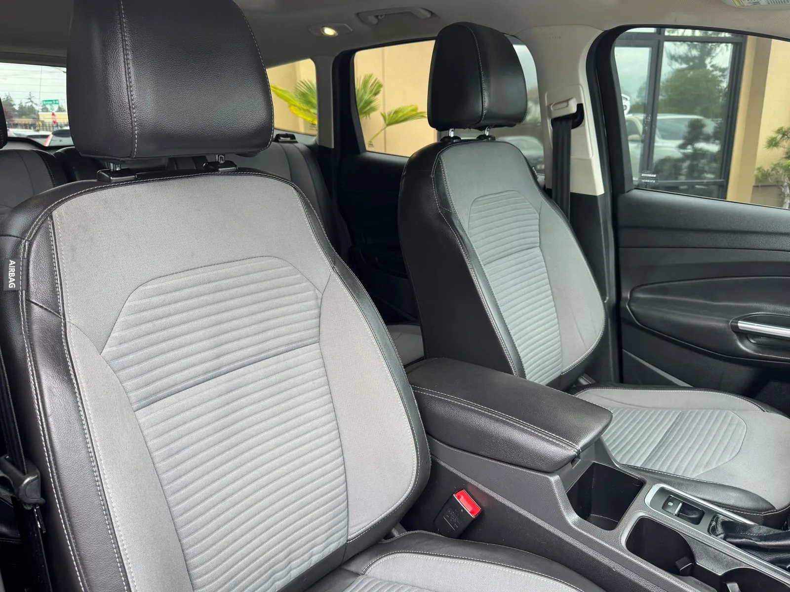 Ford Escape photo 25
