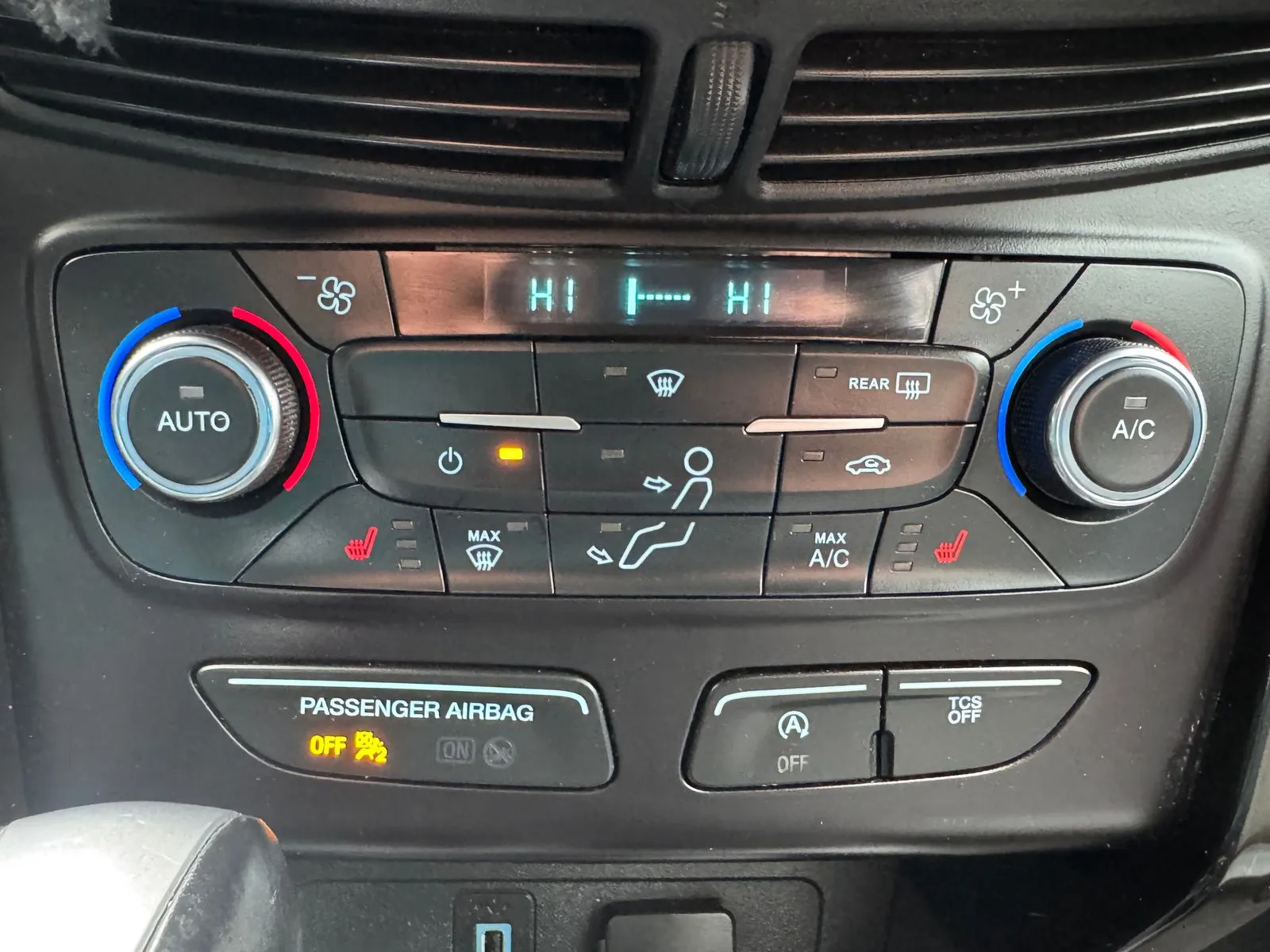 Ford Escape photo 27