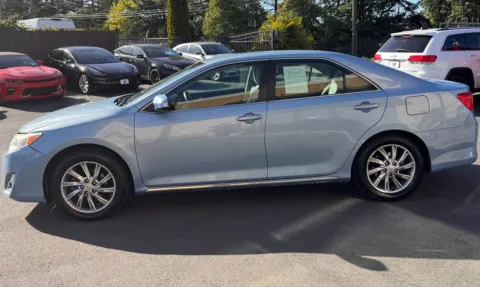 More photos of 2013 Toyota Camry SE at 9999 Auto Center, WA