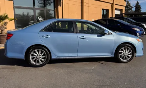 Another view of 2013 Toyota Camry SE for sale in Lakewood, WA at 9999 Auto Center