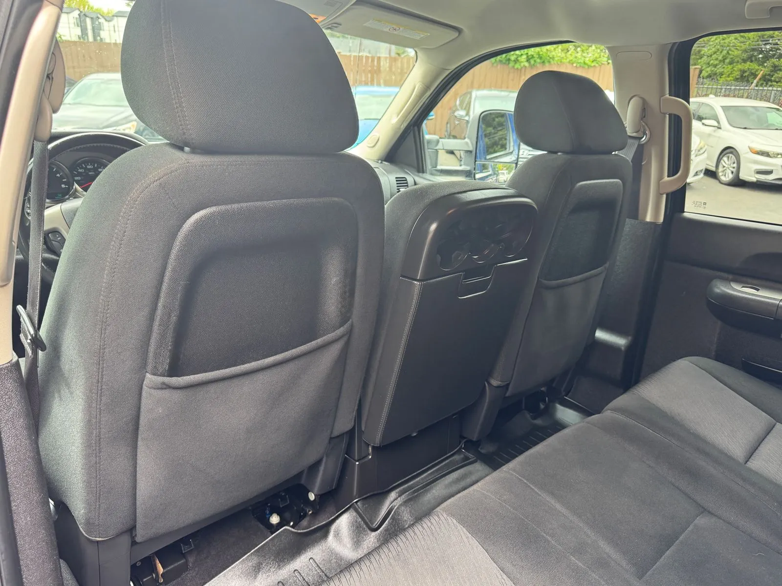 Chevrolet Silverado photo 13