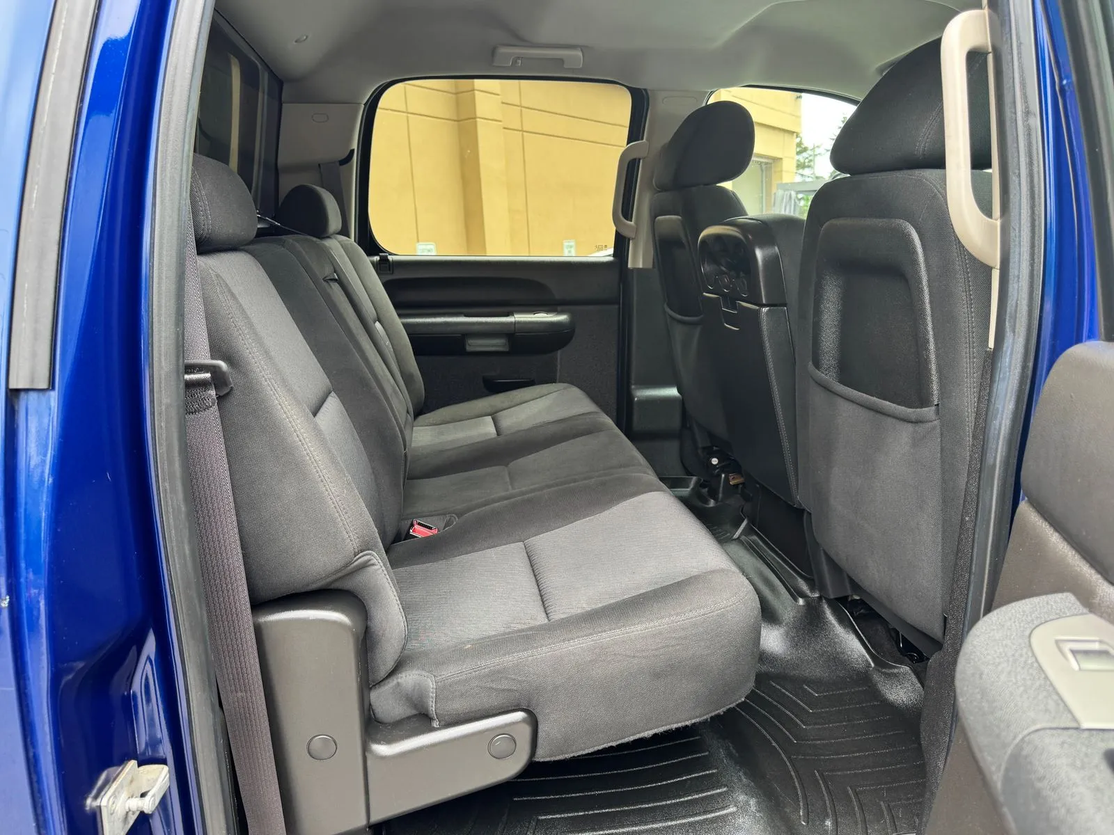 Chevrolet Silverado photo 15