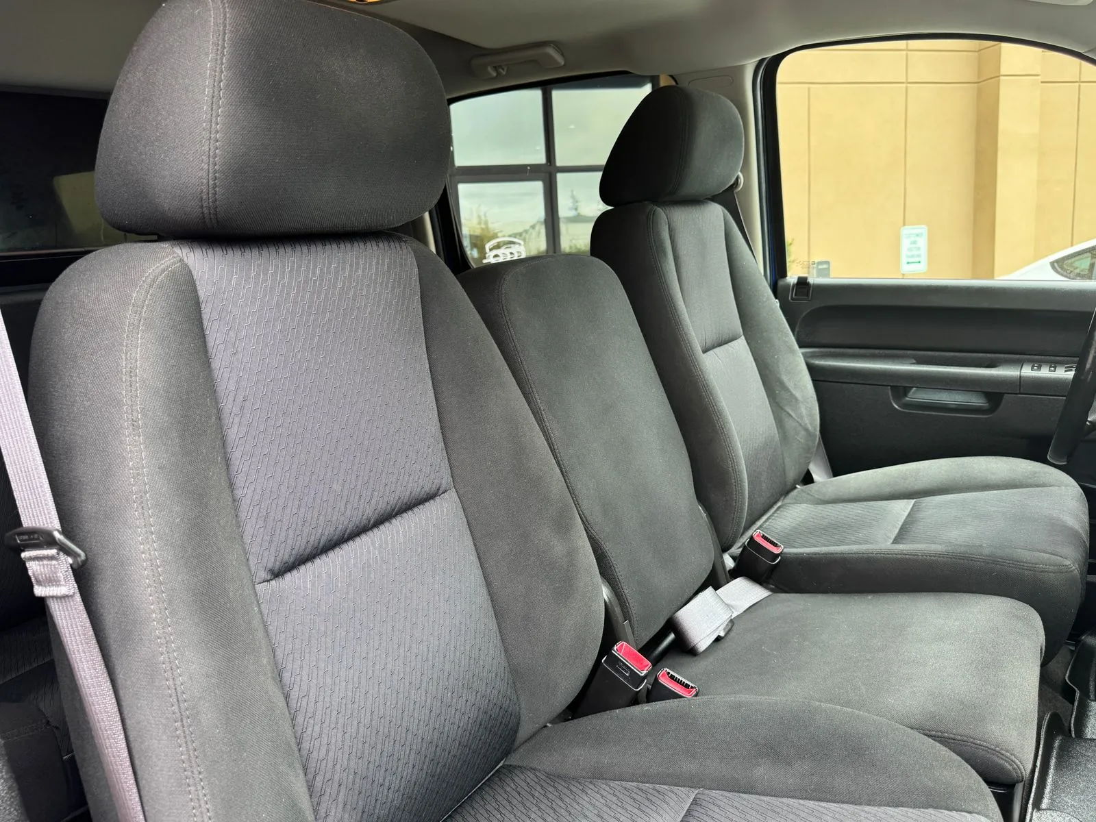Chevrolet Silverado photo 20