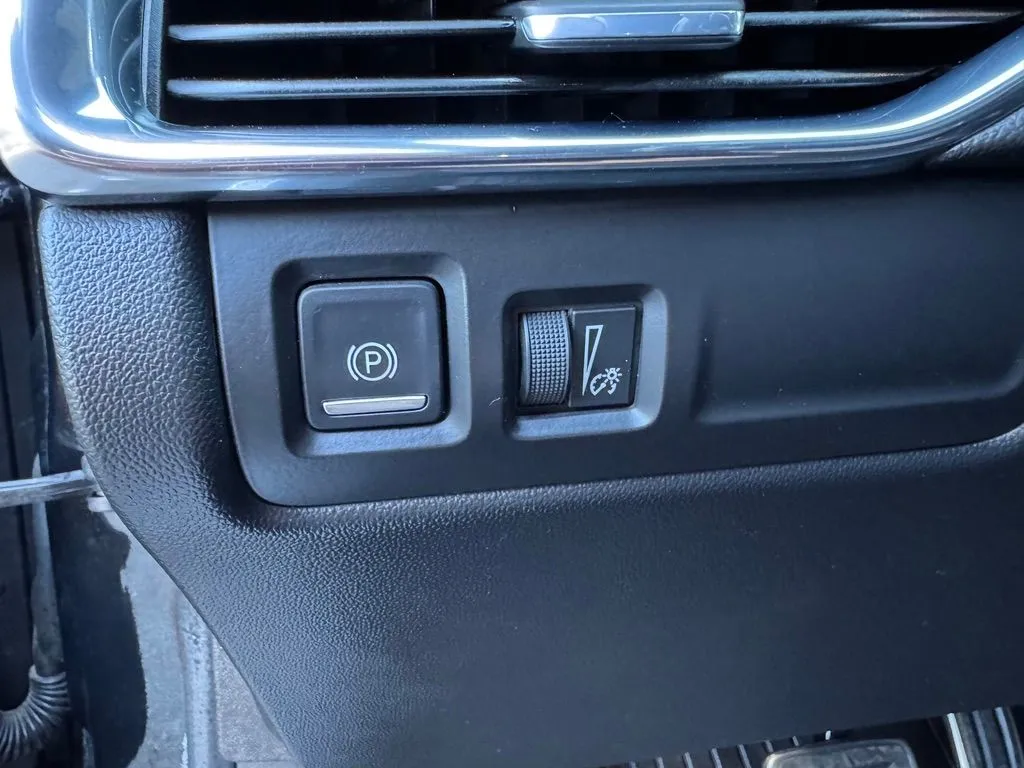 Cadillac XT4 photo 12