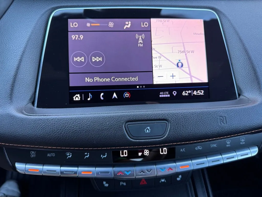Cadillac XT4 photo 25