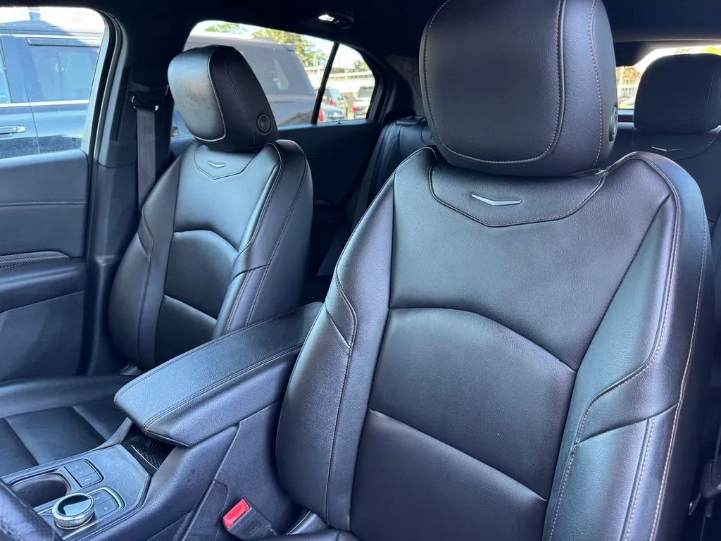 Cadillac XT4 photo 11