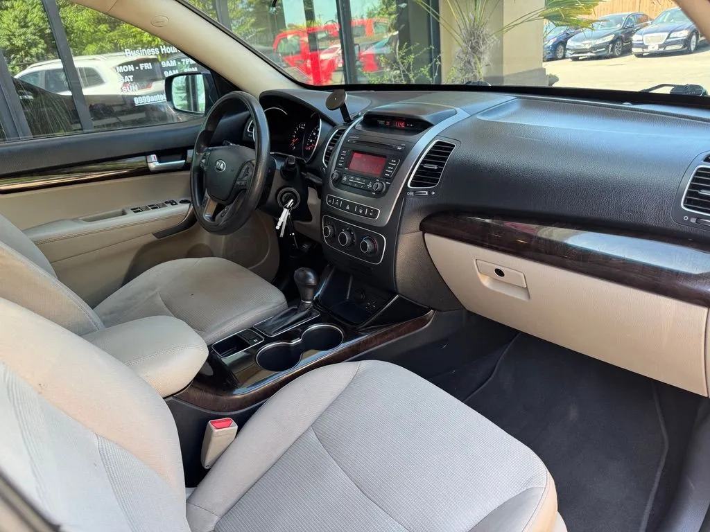 Kia Sorento photo 22