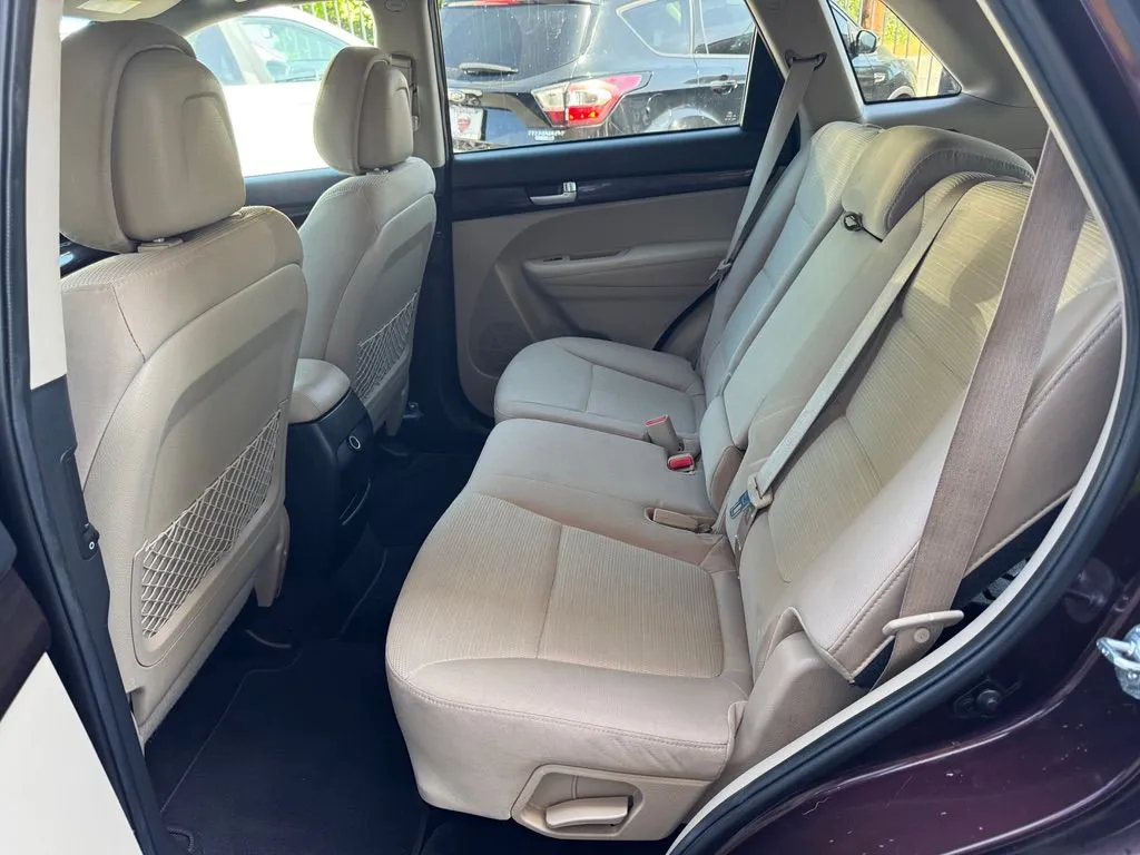 Kia Sorento photo 14