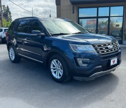 Blue 2016 Ford Explorer XLT for sale in Lakewood, WA