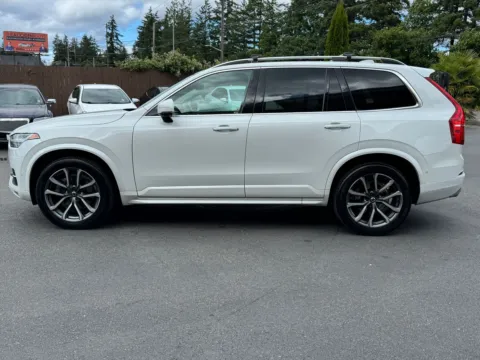 More photos of 2019 Volvo XC90 T6 Momentum at 9999 Auto Center, WA