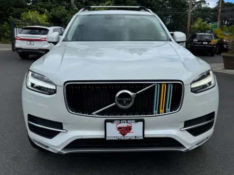 Photos of 2019 Volvo XC90 T6 Momentum for sale in Lakewood, WA at 9999 Auto Center