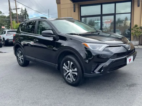 Photos of 2018 Toyota RAV4 LE for sale in Lakewood, WA at 9999 Auto Center