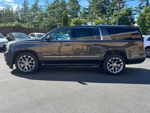 More photos of 2017 GMC Yukon XL Denali at 9999 Auto Center, WA