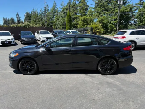 More photos of 2019 Ford Fusion SE at 9999 Auto Center, WA