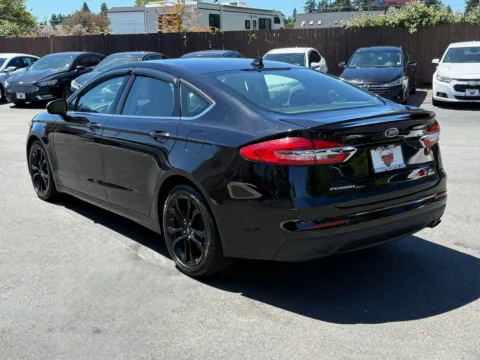 More photos of 2019 Ford Fusion SE at 9999 Auto Center, WA
