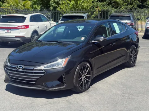Another view of 2020 Hyundai Elantra Limited for sale in Lakewood, WA at 9999 Auto Center