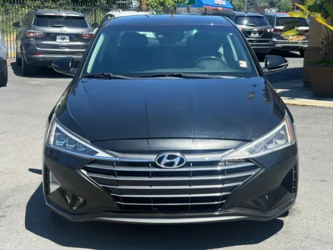 Photos of 2020 Hyundai Elantra Limited for sale in Lakewood, WA at 9999 Auto Center
