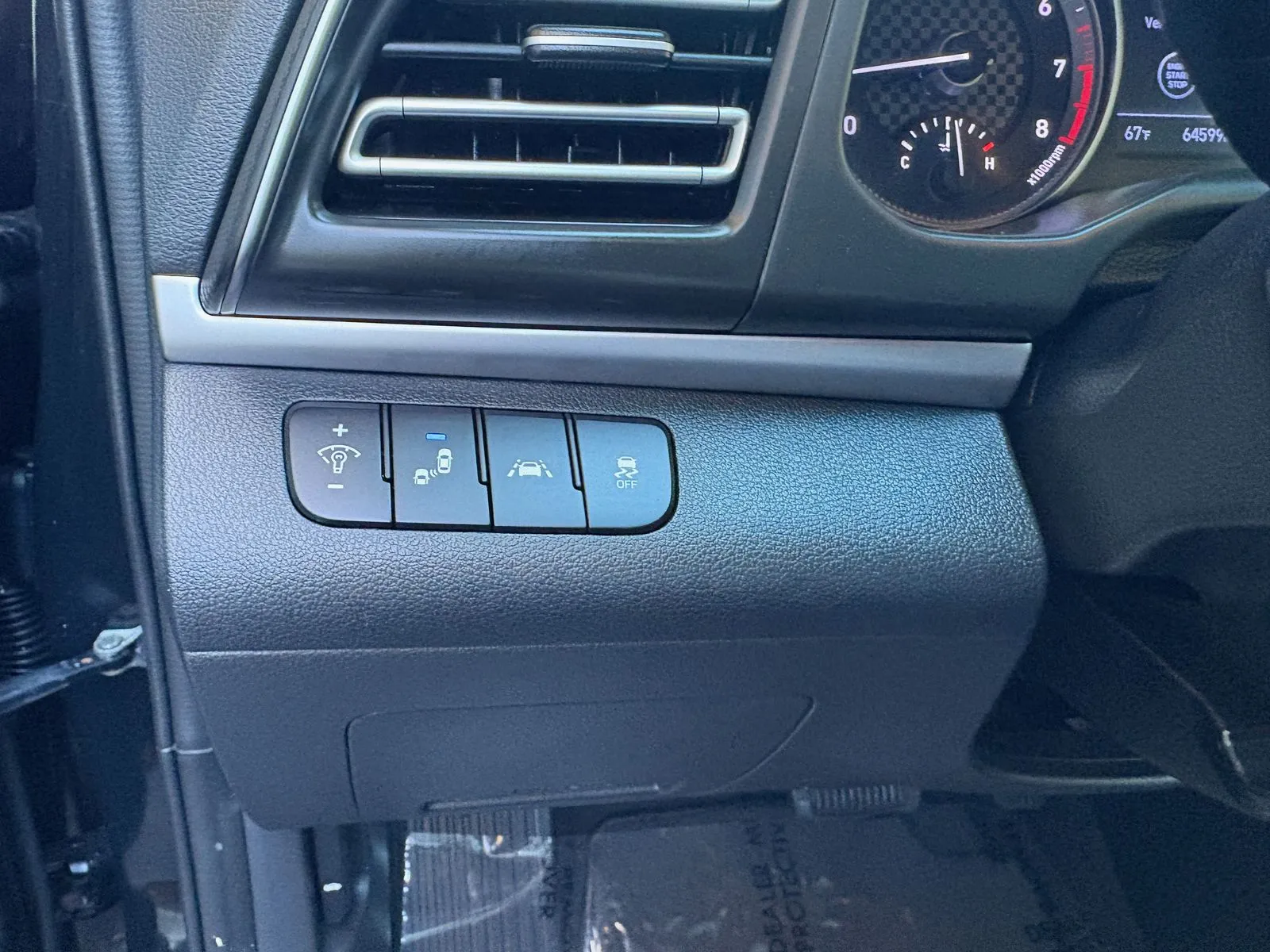 Hyundai Elantra photo 23