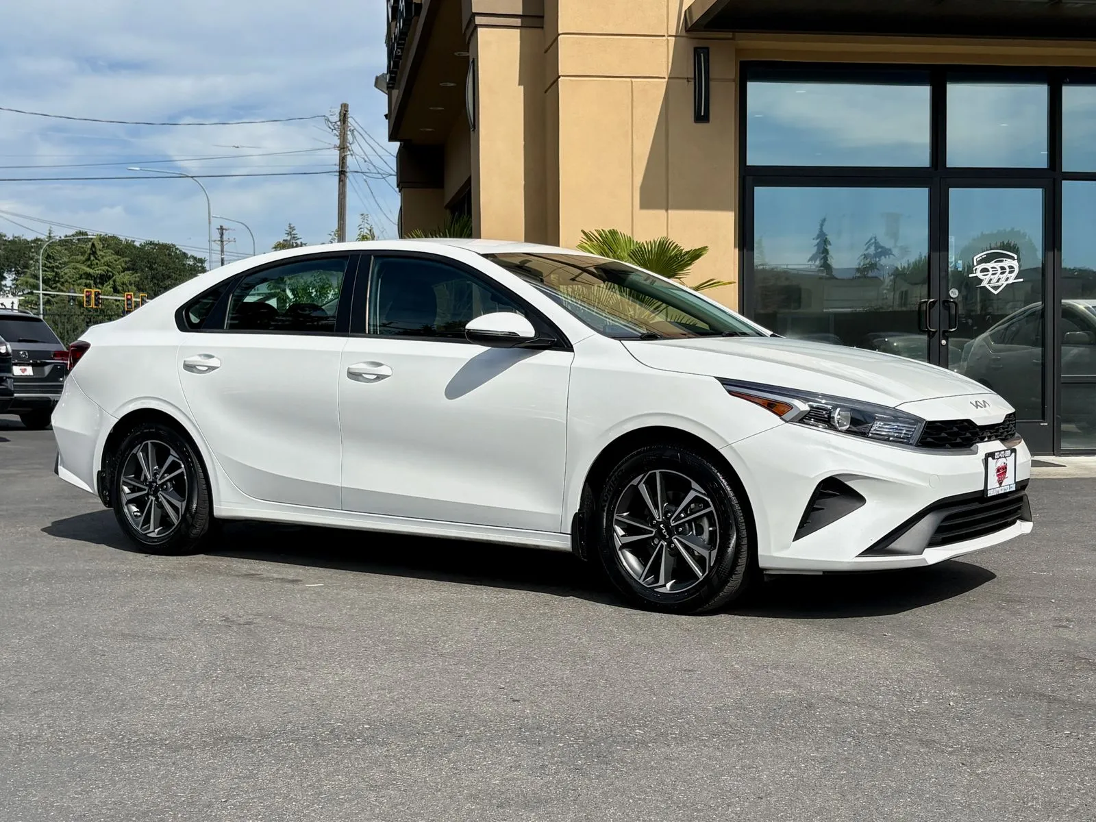 White 2023 Kia Forte LXS for sale in Lakewood, WA