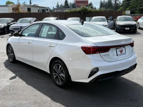 More photos of 2023 Kia Forte LXS at 9999 Auto Center, WA