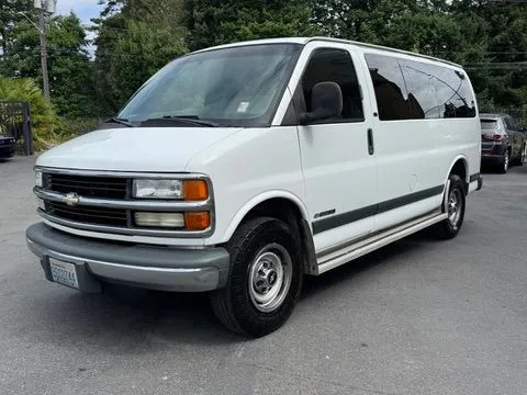 Photos of 2001 Chevrolet Express Van G3500 for sale in Lakewood, WA at 9999 Auto Center