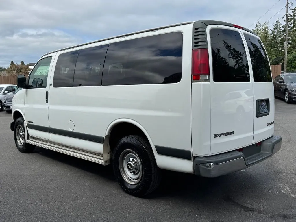 Chevrolet Express photo 4