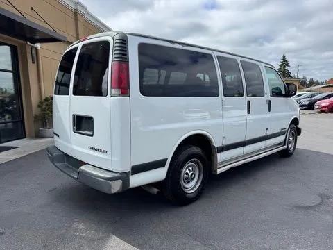 Chevrolet Express photo 7