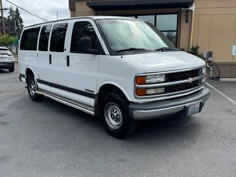 White 2001 Chevrolet Express Van G3500 for sale in Lakewood, WA