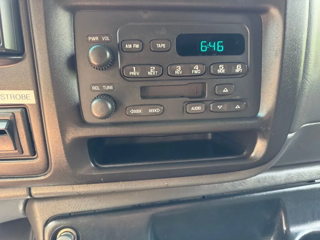 Chevrolet Express photo 25