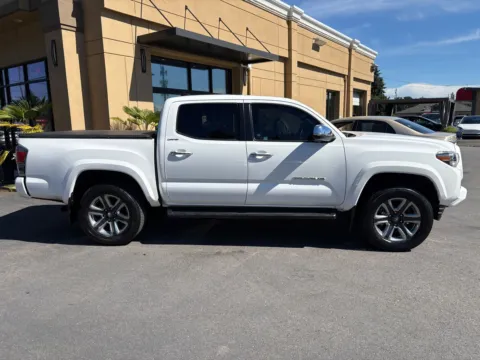Another view of 2019 Toyota Tacoma Limited for sale in Lakewood, WA at 9999 Auto Center