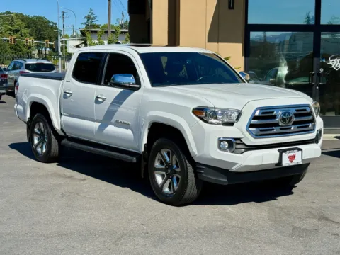 White 2019 Toyota Tacoma Limited for sale in Lakewood, WA