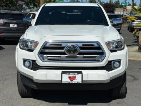 Photos of 2019 Toyota Tacoma Limited for sale in Lakewood, WA at 9999 Auto Center