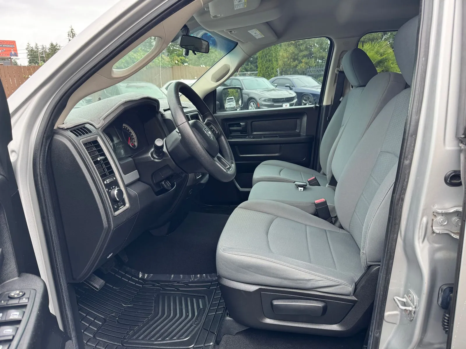 Ram 1500 photo 9