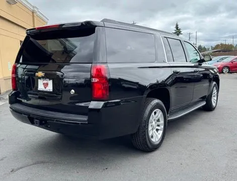Chevrolet Suburban photo 7