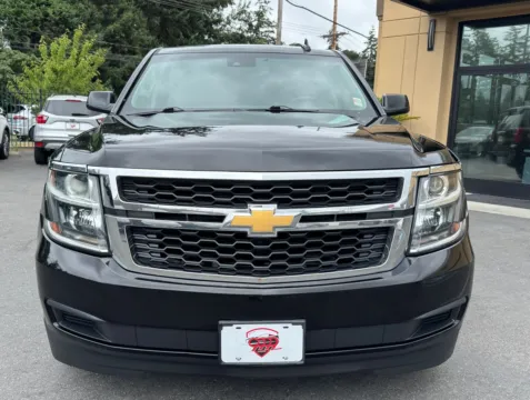 Photos of 2020 Chevrolet Suburban LT for sale in Lakewood, WA at 9999 Auto Center