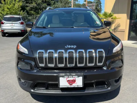 Photos of 2015 Jeep Cherokee Latitude for sale in Lakewood, WA at 9999 Auto Center