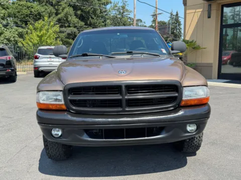 Photos of 2000 Dodge Dakota SLT for sale in Lakewood, WA at 9999 Auto Center