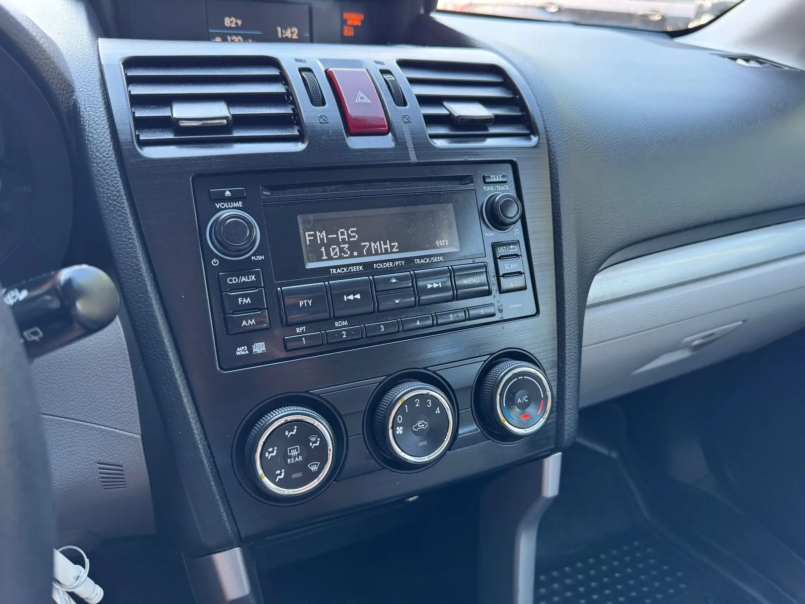 Subaru Forester photo 24