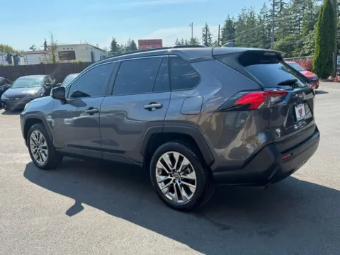 More photos of 2019 Toyota RAV4 XLE Premium at 9999 Auto Center, WA