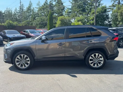 More photos of 2019 Toyota RAV4 XLE Premium at 9999 Auto Center, WA