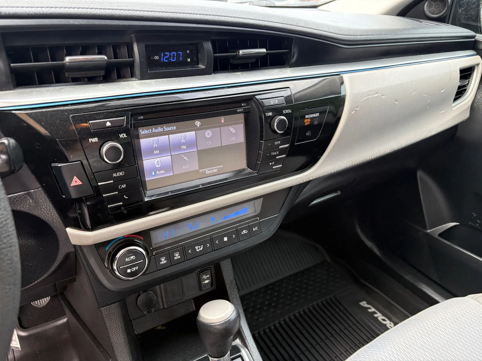 Toyota Corolla photo 23