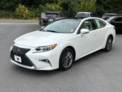 Another view of 2018 Lexus ES 350 for sale in Lakewood, WA at 9999 Auto Center