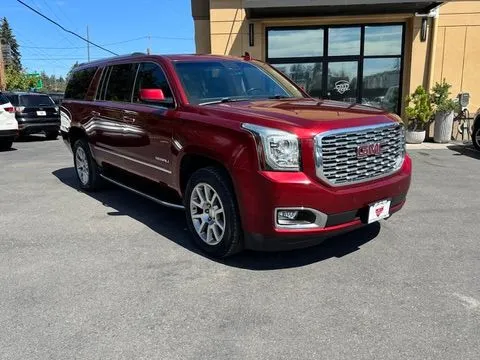 Red 2018 GMC Yukon XL Denali for sale in Lakewood, WA