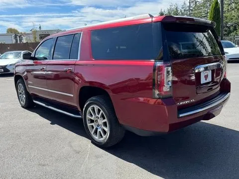 More photos of 2018 GMC Yukon XL Denali at 9999 Auto Center, WA
