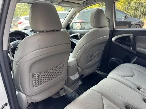 Toyota RAV4 photo 16