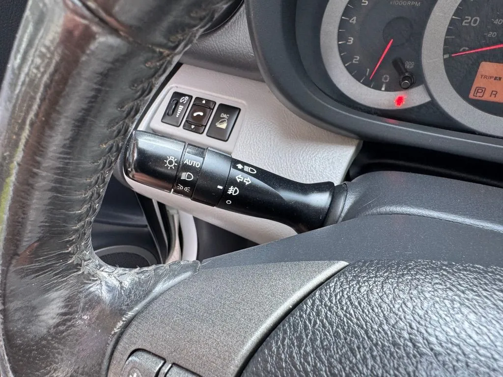Toyota RAV4 photo 35