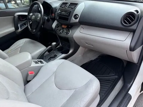 Toyota RAV4 photo 23