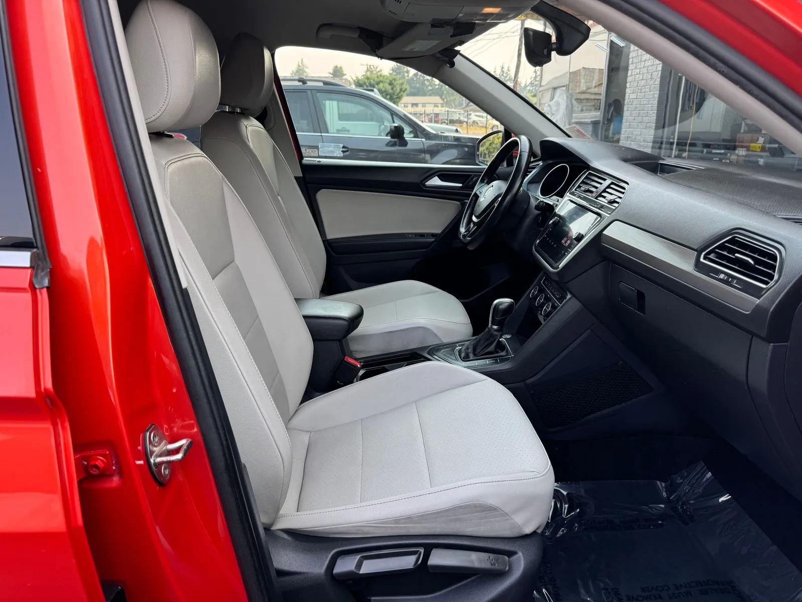 Volkswagen Tiguan photo 22